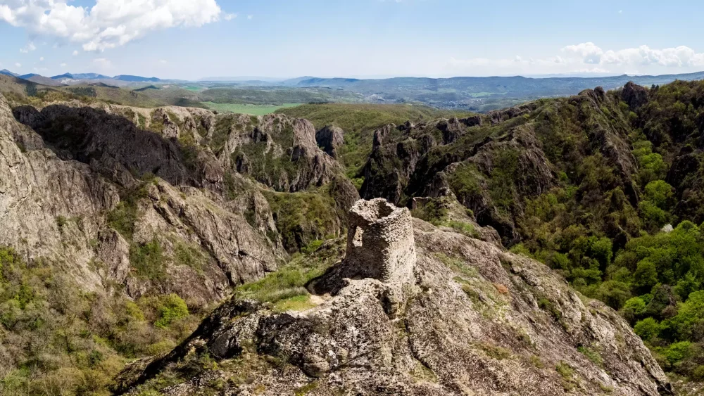 Birtvisi Canyon Georgia: Stone Towers and a Wild Day Hike